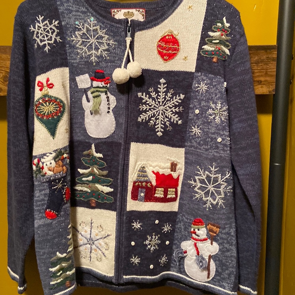 Christmas Sweater. Tiara International
